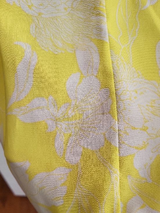 H&M Yellow and Cream Floral Midi Dress - Picture 4 of 5